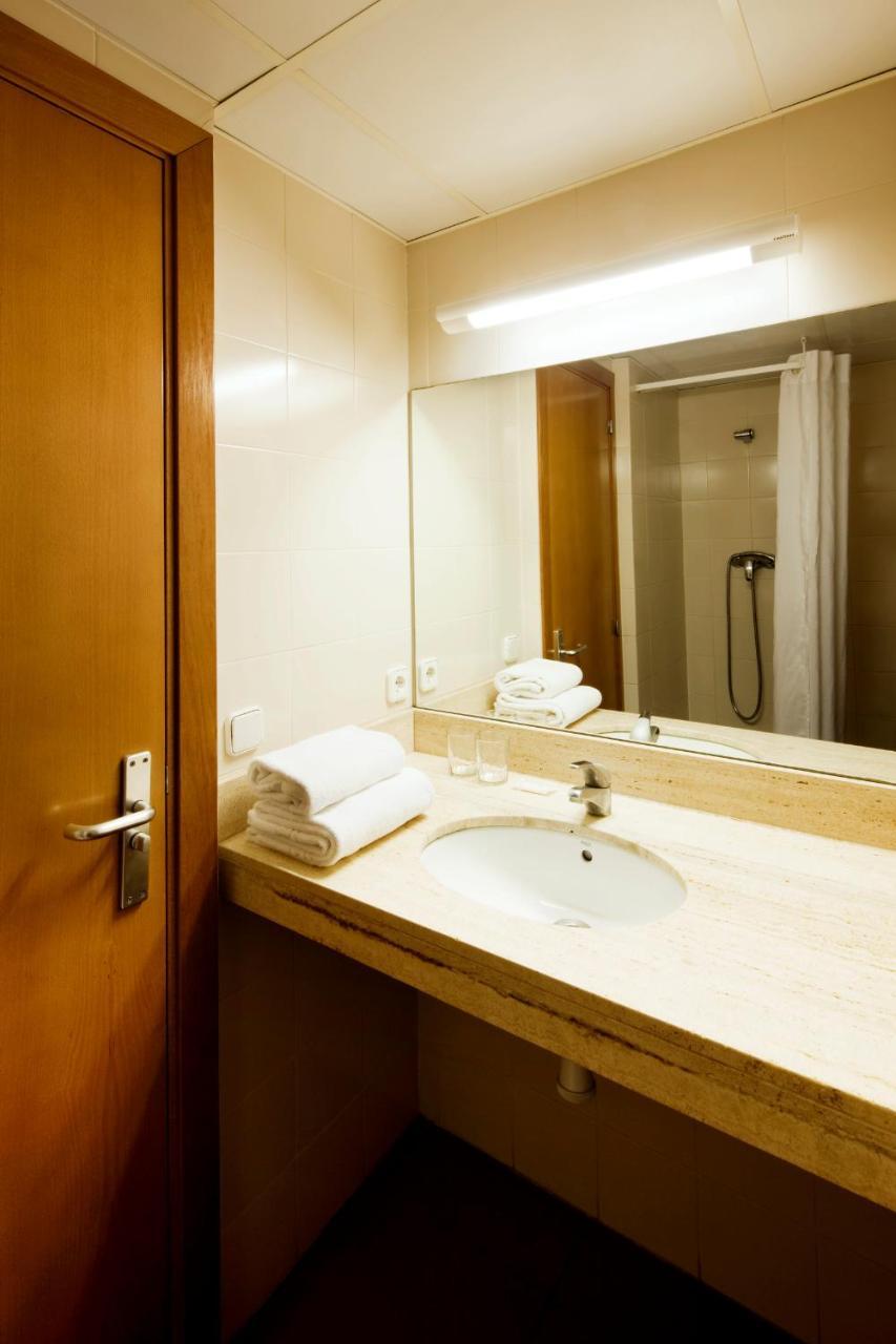 Residencia Universitaria Sarria Apartment Барселона Стая снимка
